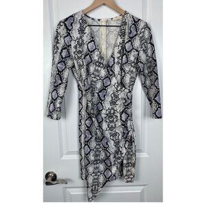 Main Strip Snakeskin Purple Black White Print Stretchy Wrap Dress Size Medium